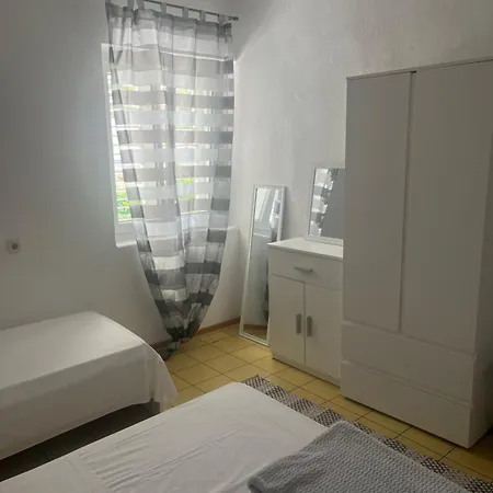 Zorka * Podstrana