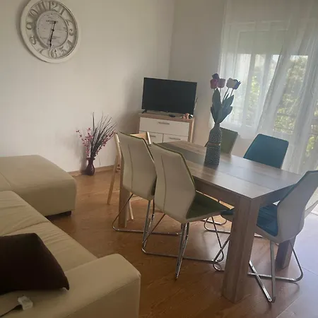 Zorka Apartment *